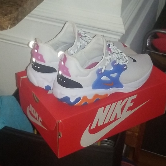 Shoes - Picture 3 of 3